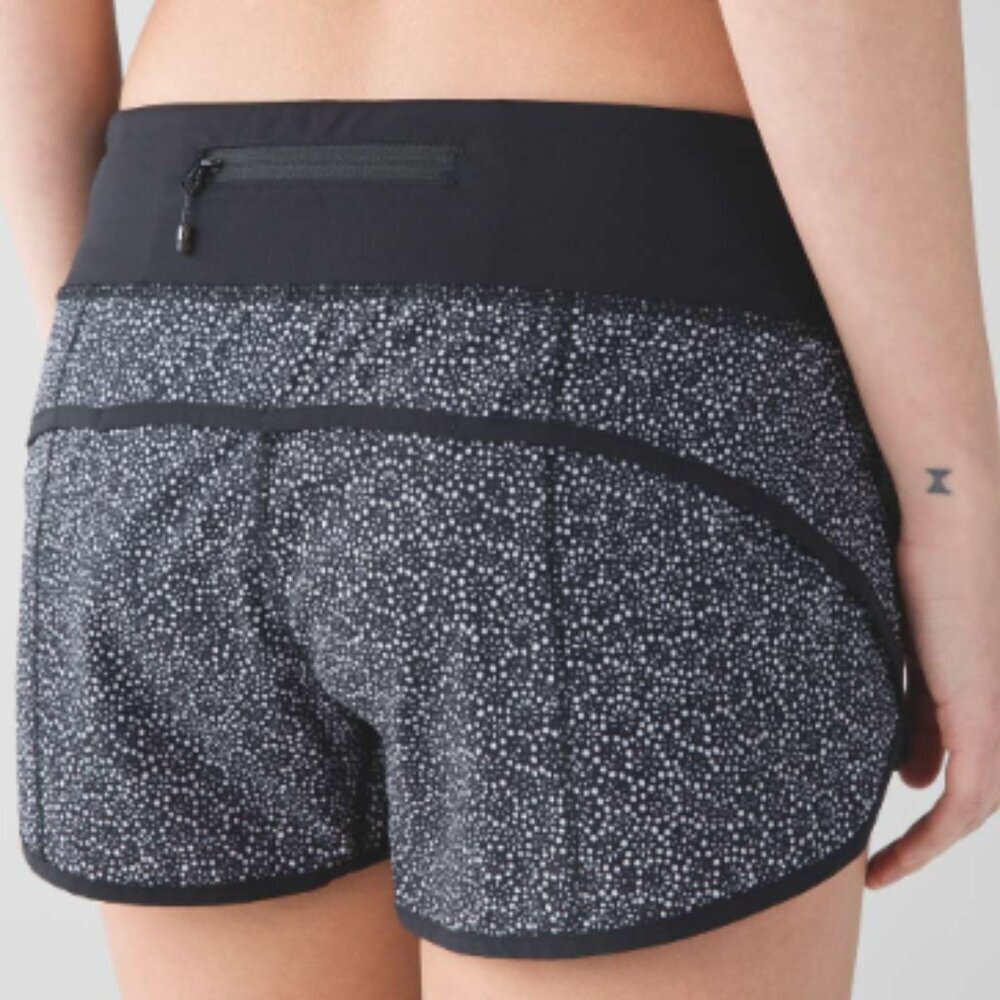 VGC Lululemon Speed Short 4-way Stretch 2.5" - Black White / Black - Size 8